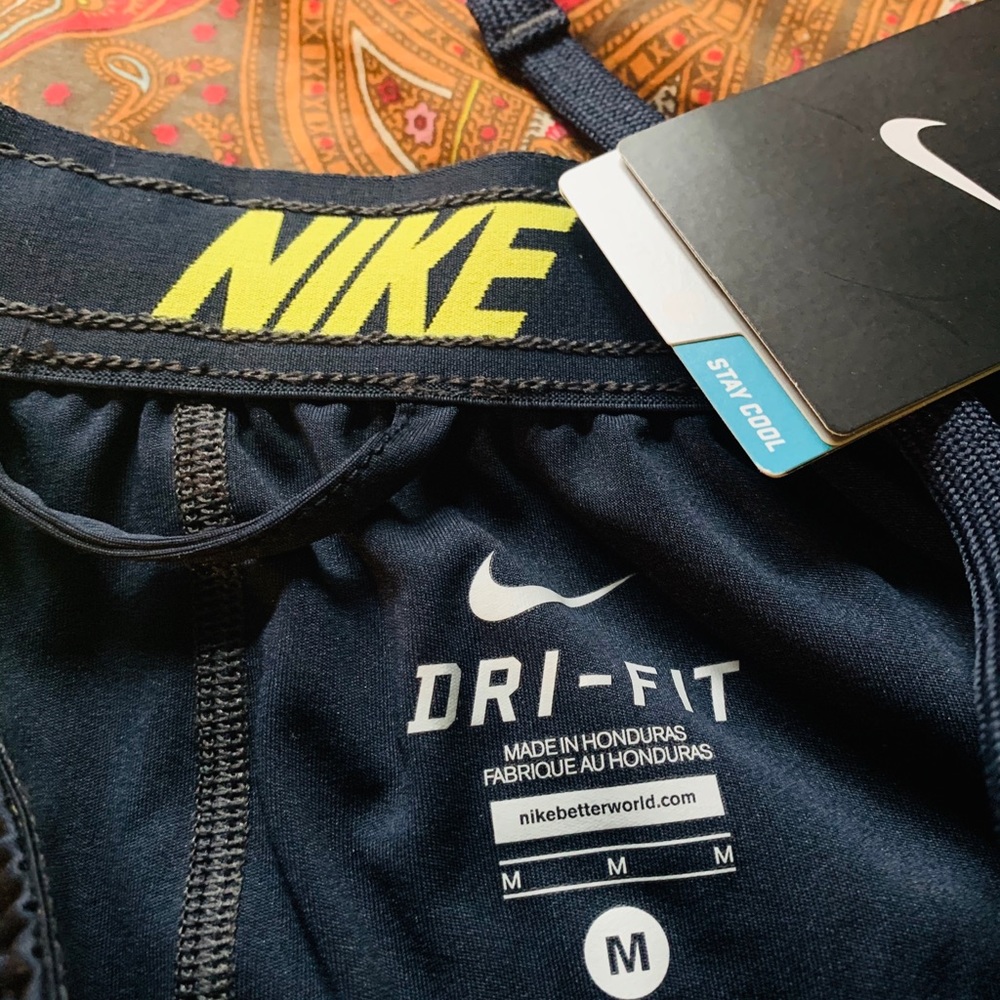 Nike Men’s Dri-Fit Training shorts. Size: M. 9”